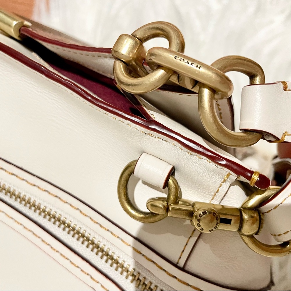 COACH
Dreamer 21 Signature Coated Canvas Satchel - Picture 15 of 15